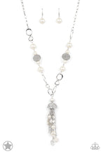 Load image into Gallery viewer, ivory-pearls-and-silver-chain-cluster-blockbu