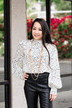 Load image into Gallery viewer, commanding