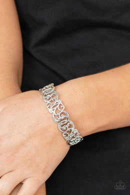 wild-vineyards-silver