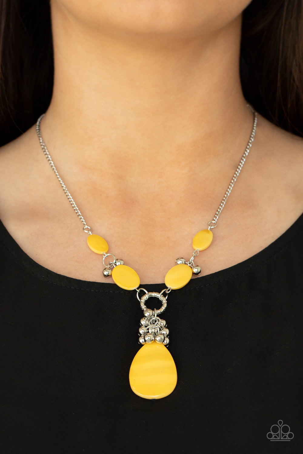 summer-idol-yellow
