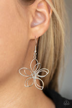 Cargar imagen en el visor de la galería, flower-garden-fashionista-silver
