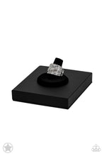 Cargar imagen en el visor de la galería, the-millionaires-club-white
